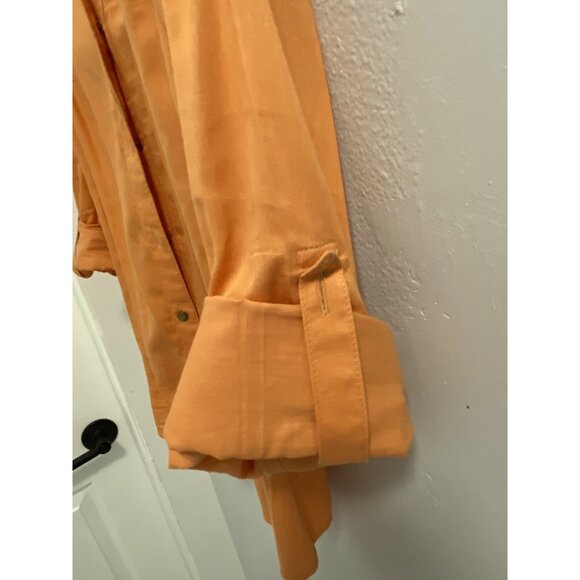 THE LIMITED BUTTON DOWN WORK CASUAL BUSINES SIZE SMALL. MISSING BUTTON ON SLEEVE - Picture 4 of 7